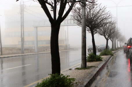 رئيس الوزراء يوعز برفع الجاهزية وإدامة التنسيق للتعامل مع تطورات الحالة الجوية ……