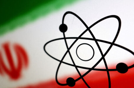 وكالة الطاقة الذرية: إيران أدخلت تغييرات غير معلنة في أجهزة طرد مركزي……      