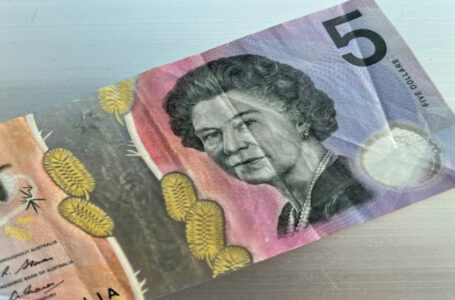 أستراليا تقرر إزالة صور ملوك بريطانيا من أوراقها النقدية……      