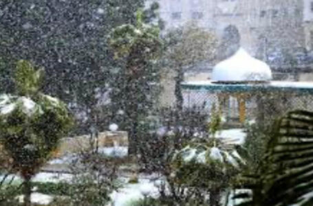 المدارس وبعض الجامعات تعلق دوامها الخميس…….