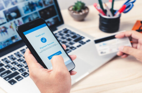 “استراتيجية جديدة” ترفع معدل إحلال المدفوعات الإلكترونية من النقدية لـ 70%……..