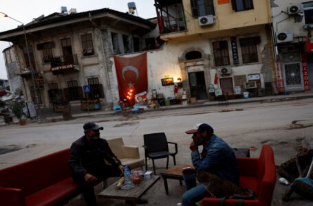 وزير الداخلية التركي: أكثر من 4 آلاف سوري توفوا جراء الزلازل في البلاد……..