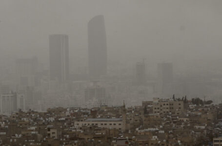 منخفض خماسيني يؤثر على الأردن وتحذير من تدني الرؤية الأفقية………
