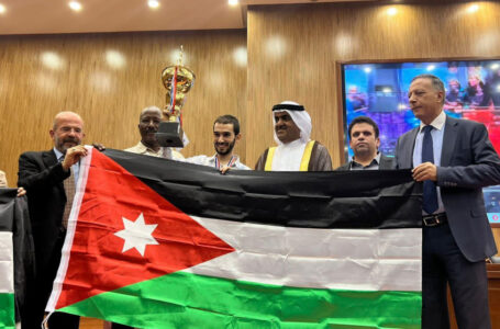 أحمد الخطيب يظفر بلقب بطل العرب للشطرنج……..            ￼