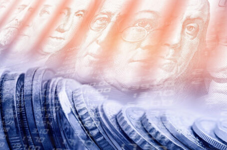 البيت الأبيض يدعو البنك المركزي الأميركي إلى “التمهل” بشأن رفع أسعار الفائدة……..           ￼