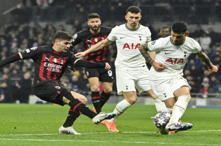 ميلان يُقصي توتنهام ويبلغ دور الثمانية في دوري أبطال أوروبا………           ￼