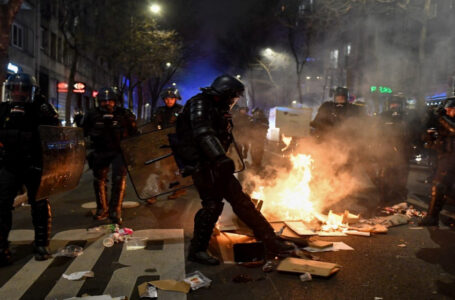 تظاهرات جديدة في فرنسا……..      ￼