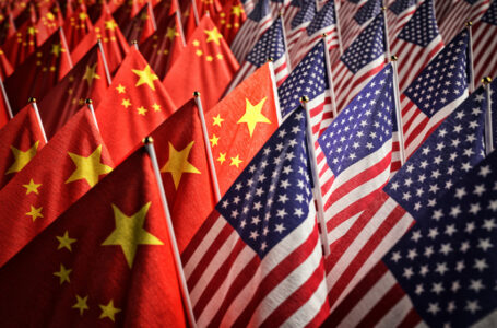 واشنطن تبحث مع بكين إمكانية قيام وزيرتين أميركيتين بزيارة للصين…….