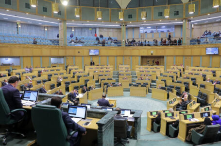 جلسة رقابية لمجلس النواب للاستماع للرد الحكومي على 30 سؤالا………       ￼