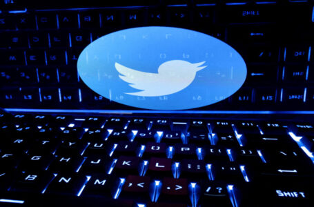 ماسك يتوقع “انهيار” الشبكات الاجتماعية بحال عدم استيفاء بدل لتوثيق الحسابات……..