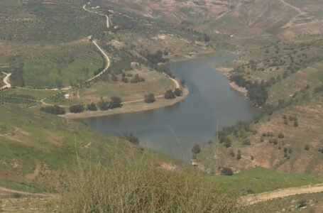 اتفاقيات لإقامة مشاريع استثمارية لأراض مطلة على سد الملك طلال…….      ￼