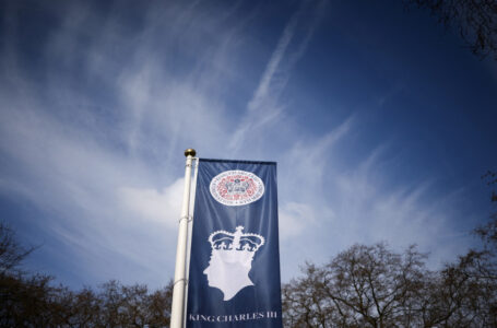 قصر باكنغهام يكشف بعض التفاصيل عن مراسم تتويج الملك تشارلز الشهر المقبل…….       ￼