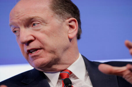 البنك الدولي يرفع توقعاته للنمو العالمي في 2023 بشكل طفيف…….      ￼