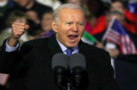 بايدن يبعث برسائل انتخابية في ختام زيارته التاريخية لأيرلندا…….     ￼