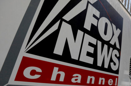“فوكس نيوز” توافق على تسديد 787.5 مليون دولار لتسوية قضية تشهير…….       ￼
