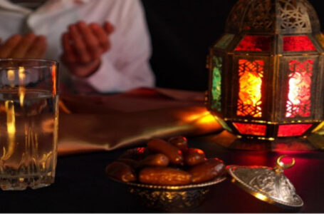 شهر رمضان يغادر ويترك أثره على الصحة والمناعة النفسية……..      ￼