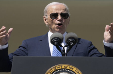 بايدن ورئيس وزراء إسبانيا يبحثان في البيت الأبيض الحرب الروسية الأوكرانية……￼