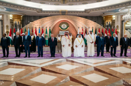 قمة جدة تؤكد دعم الوصاية الهاشمية على مقدسات القدس (نص البيان الختامي)……     ￼