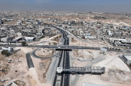 إنجاز 80% من مشروع حافلات التردد السريع بين عمّان والزرقاء…….     ￼