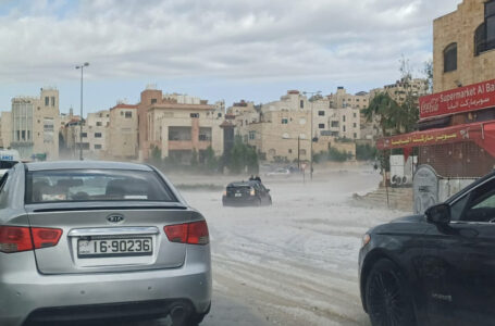 إعادة فتح طرق في مأدبا والكرك والبترا والعقبة……..     ￼