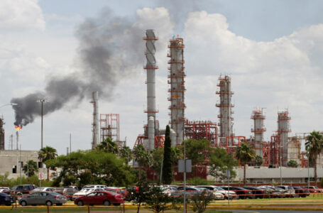 النفط يرتفع مع إقرار الكونغرس الأميركي لمشروع قانون سقف الدين…….     ￼