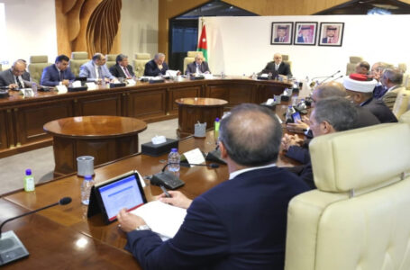 الموافقة على مشروع قانون الشراكة بين القطاعين العام والخاص……     ￼