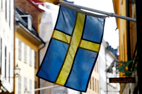 الحكومة السويدية تدين إحراق المصحف وتعتبره عملا “معاديا للإسلام”￼