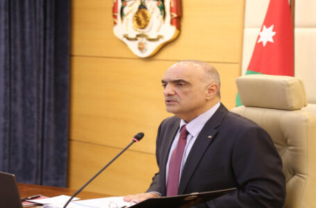 مندوبا عن الملك … الخصاونة يشارك في المؤتمر الدولي للتنمية والهجرة￼