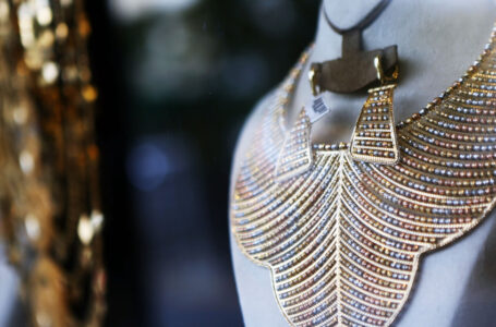 الذهب حبيس نطاق ضيق مع ترقب المتعاملين لقرارات بنوك مركزية￼