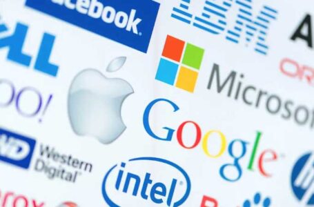 عمالقة التكنولوجيا توافق على ضوابط وضعها البيت الأبيض