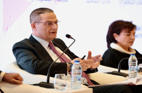 محافظ البنك المركزي يتوقع انخفاض أسعار الفائدة عالميا في الربع الثاني من 2024￼