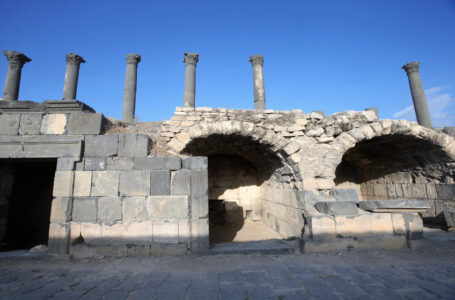 %98.5 نسبة ارتفاع عدد زوار موقع أم قيس الأثري خلال 6 شهور