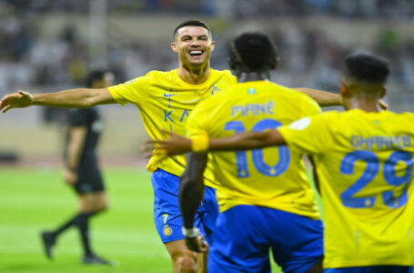 النصر يكتسح الفتح بهاتريك رونالدو وثنائية مانيه￼