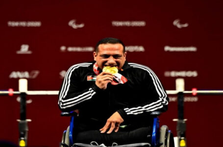 عمر قرادة يحقق ذهبية للمنتخب الوطني لرفع الأثقال البارالمبي￼