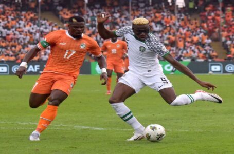رئيس نابولي: أوسيمين سيرحل إلى “ريال مدريد أو سان جرمان أو إنجلترا”￼