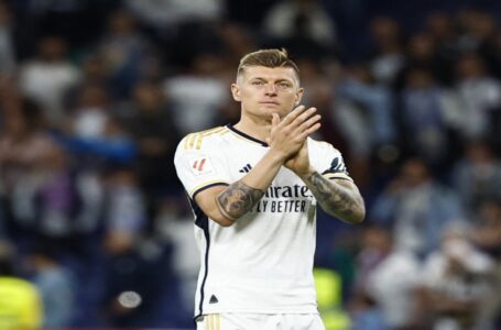 توني كروس يعلن أنه سيعتزل اللعب بعد كأس أوروبا 2024