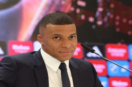 مبابي يصبح المساهم الأكبر في نادي كاين الفرنسي