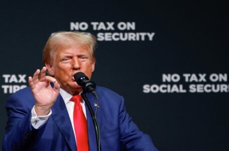 حملة ترامب تقول إنها جمعت 130 مليون دولار في أغسطس