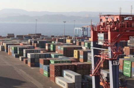 الحكومة تمدد اتفاقيات الشراكة وتطوير ميناء حاويات العقبة حتى 2046