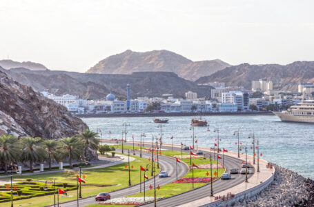 إيران والولايات المتحدة تجريان محادثات في عُمان اليوم