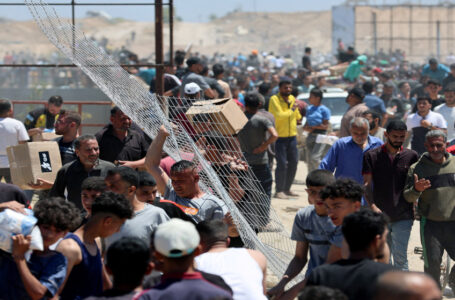 شهداء وجرحى خلال محاولات الوصول إلى مركز المساعدات في رفح