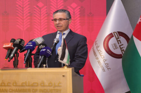 وزير الصناعة: حريصون على تطوير الصناعة الوطنية وتعزيز تنافسيتها