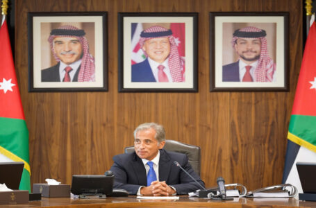 رئيس الوزراء: وقتنا جميعا ليس مُلكا لنا بل هو حق للأردن والأردنيين