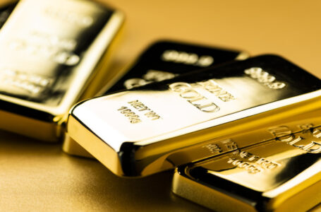أسعار الذهب عالميا تنتعش من أدنى مستوياتها في أسبوعين