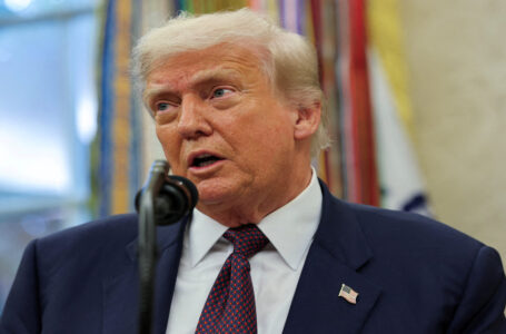 ترامب يتعهد بطلب عقوبة الإعدام لكل من يرتكب جريمة قتل في العاصمة واشنطن