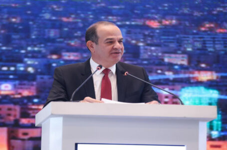 وزير الاقتصاد الرقمي: رقمنة 1728 خدمة حكومية بنسبة إنجاز بلغت 72%