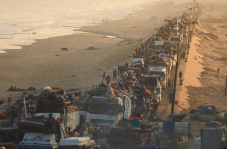 الاحتلال يكثف قصف الأبراج والمنازل في قطاع غزة