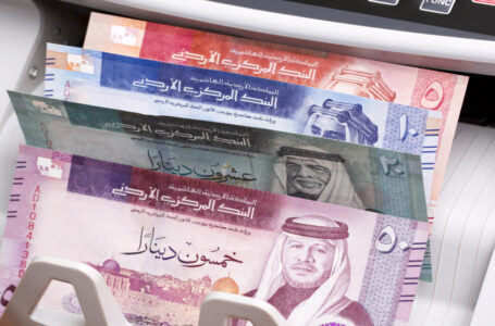 تراجع معدل الفائدة على الودائع 45 نقطة منذ نهاية 2024 و69 نقطة مقارنة بآب الماضي