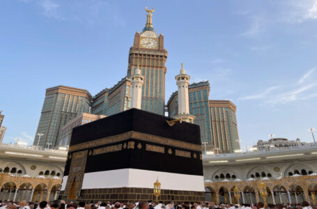 السعودية: جميع أنواع التأشيرات تتيح أداء مناسك العمرة