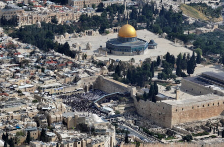 الأردن يرحب بقرار “اليونسكو” بشأن مدينة القدس وأسوارها